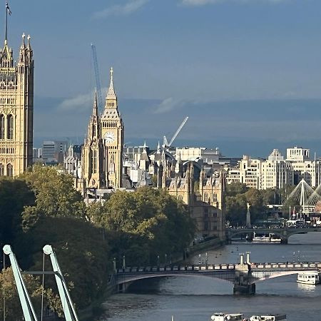 St George Thames Apartment Лондон Екстер'єр фото