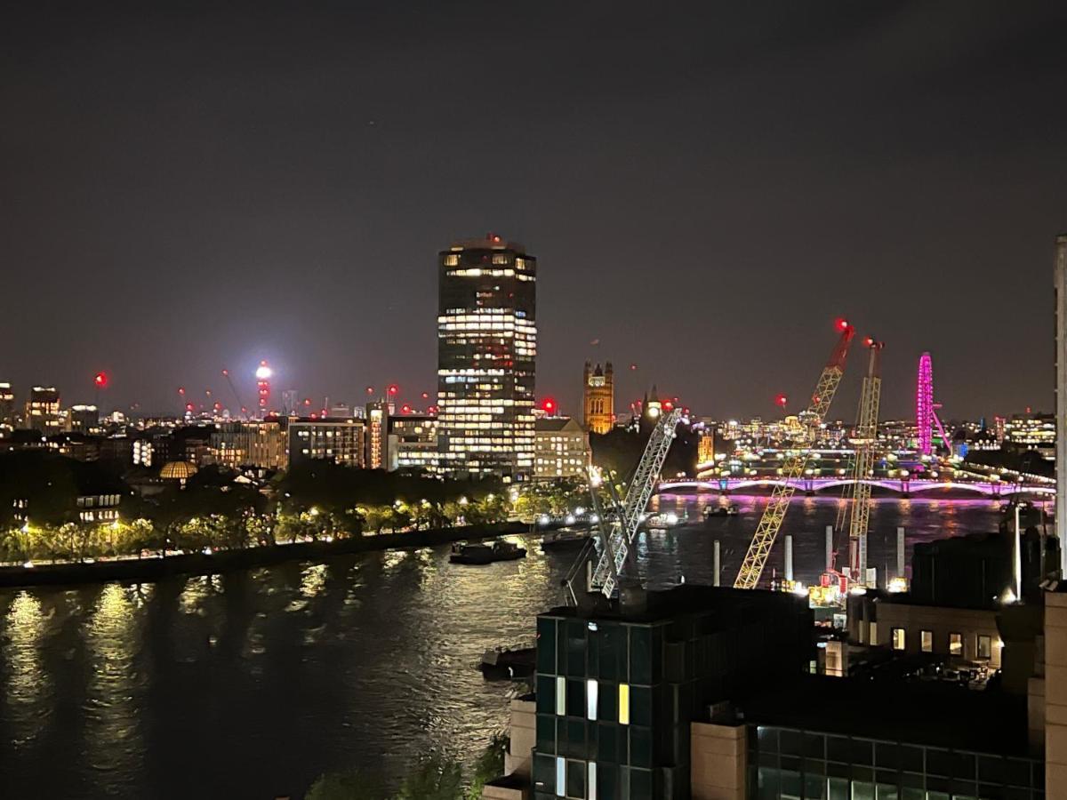 St George Thames Apartment Лондон Екстер'єр фото